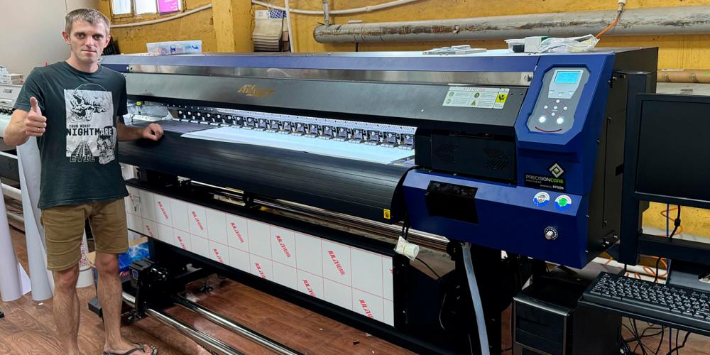 Компания «КОВЧЕГ» запустила УФ-принтер ARK-JET UV 1803 в РПК Dion