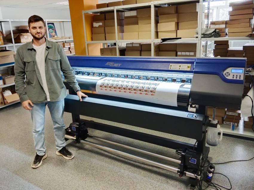 Компания «КОВЧЕГ» запустила принтер ARK-JET SOL 1602 и плоттер ARK-CUT на старте нового бизнеса в Рязани