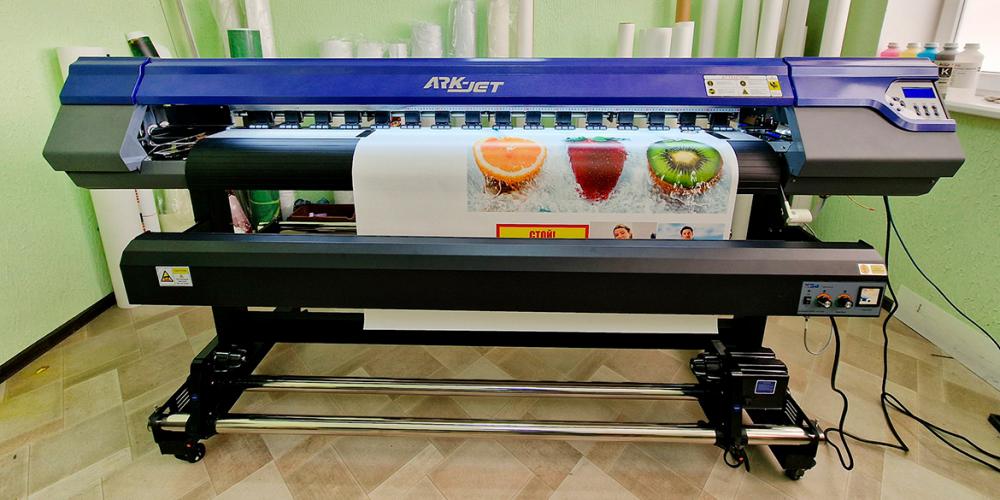 Компания «КОВЧЕГ» установила принтер ARK-JET SOL 1600 в РА «Рекламщики» из Феодосии