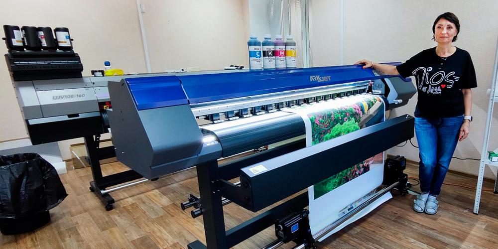 Компания «КОВЧЕГ» выполнила инсталляцию принтера ARK-JET SOL 1600 на производстве обоев и фресок в Воронеже