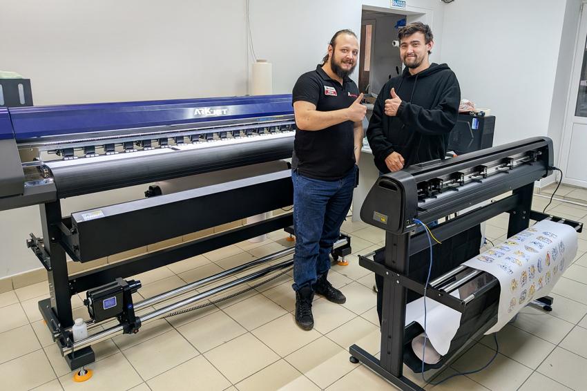 Компания «КОВЧЕГ» запустила принтер ARK-JET и плоттер ARK-CUT в компании «АмегаPRINT» из Уфы
