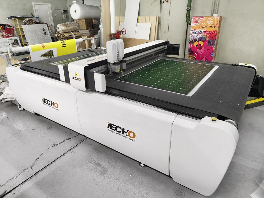 Компания «Смарт-Т» запустила раскройный комплекс iECHO BK4 в РПК «Пластикпринт»