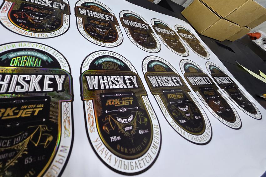 Компания «КОВЧЕГ» установила UV DTF-принтер ARK-JET в тамбовской РПК «Мистер Пос»