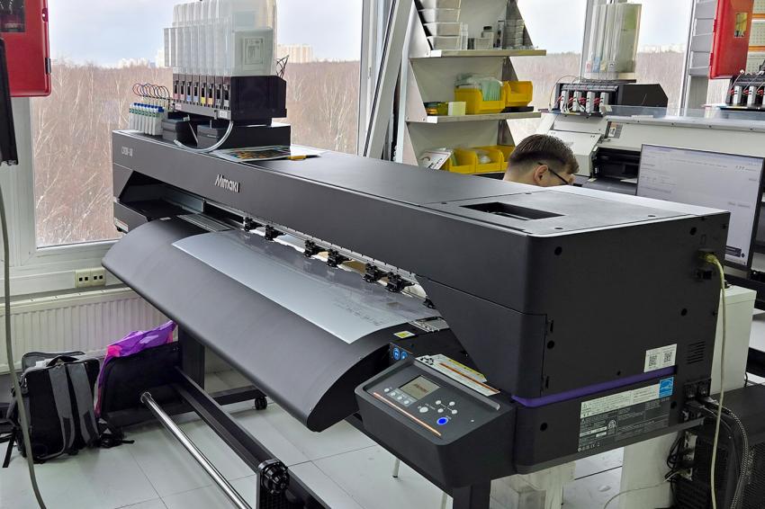 Новейший экосольвентный принтер Mimaki CJV200 в России
