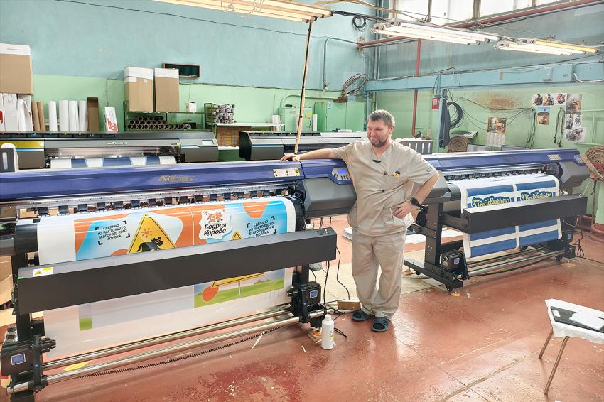 сразу два принтера ARK-JET SOL 1602 на заводе «Контакт»